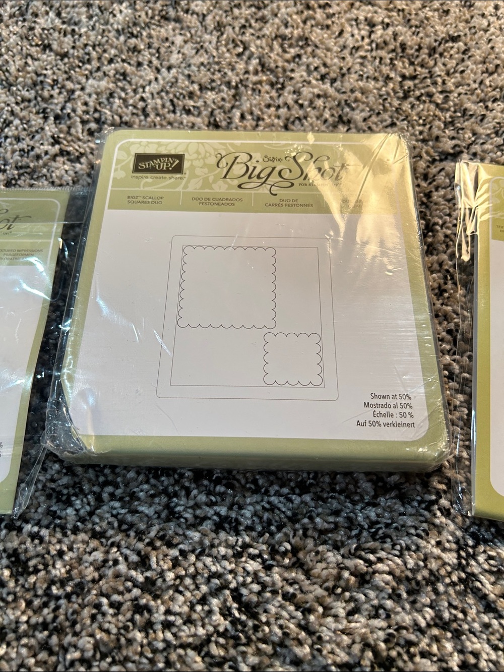 Stampin' Up! Big Shot Scallop Squares Die Set - Light Green Accent